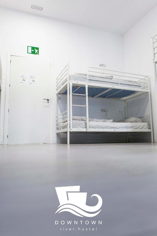 Downtown River Hostel San Sebastian Room photo